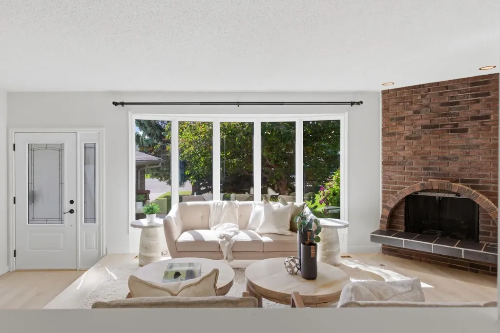680 Deer Park Way SE Calgary AB T2J 5M1