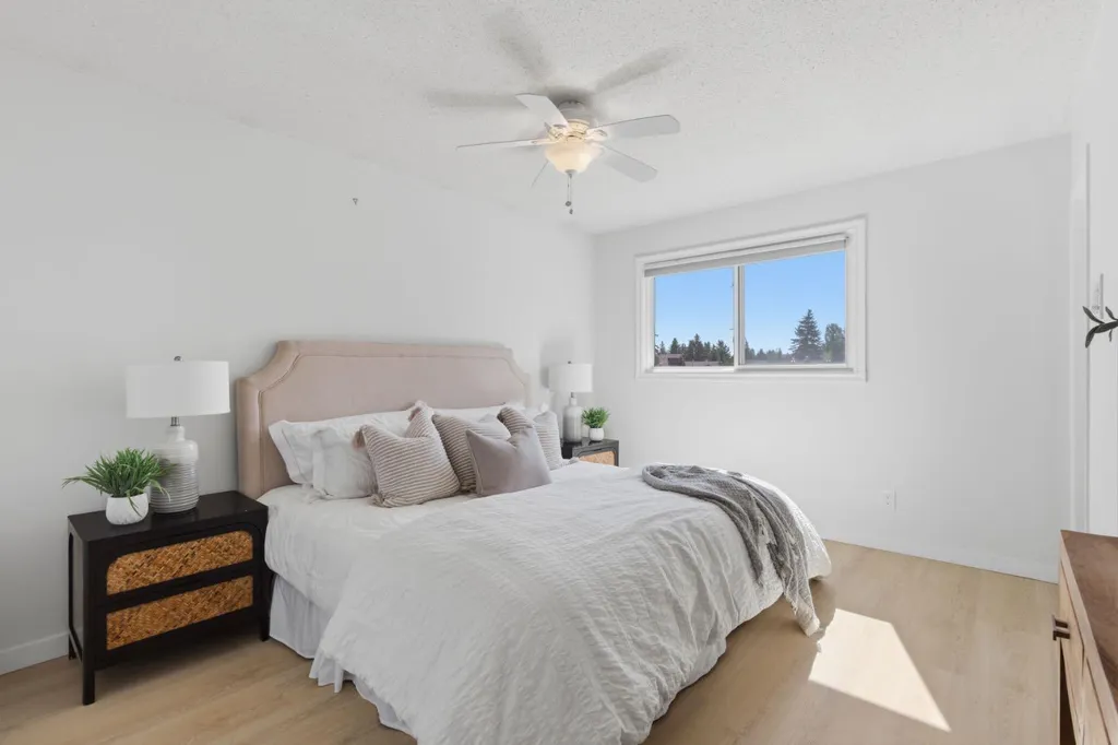 680 Deer Park Way SE Calgary AB T2J 5M1