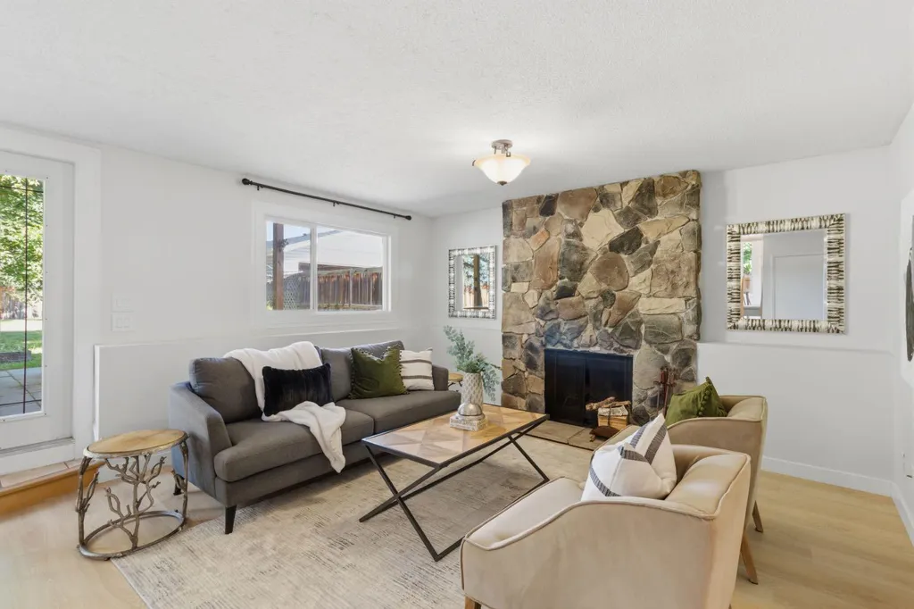 680 Deer Park Way SE Calgary AB T2J 5M1