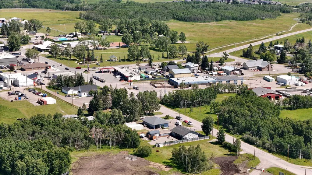 308 Main Street Diamond Valley AB T0L 2Z0