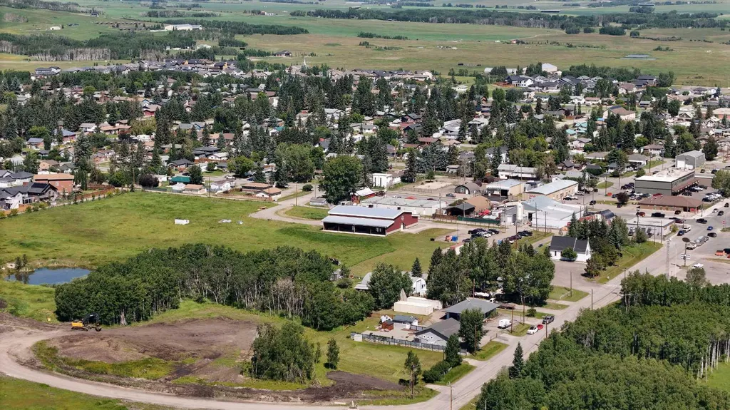 308 Main Street Diamond Valley AB T0L 2Z0