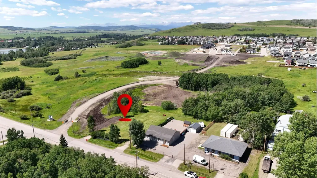 308 Main Street Diamond Valley AB T0L 2Z0