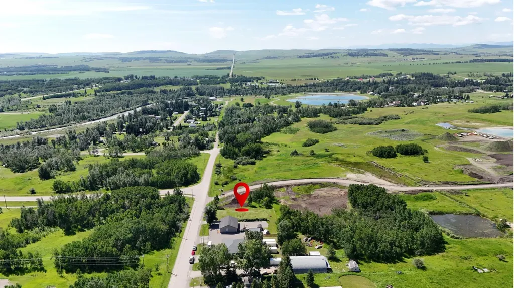 308 Main Street Diamond Valley AB T0L 2Z0
