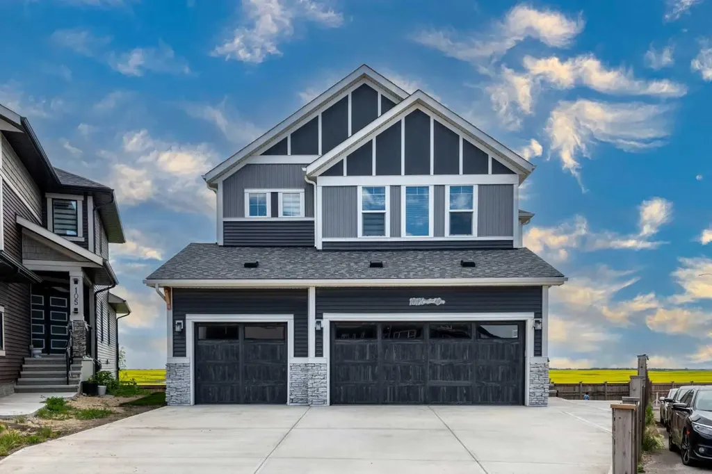 101 Homestead Crescent NE Calgary AB T3J 2K8