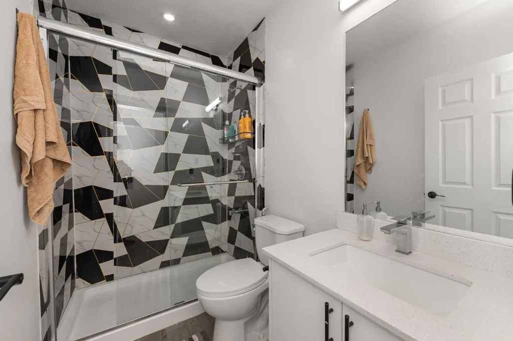 101 Homestead Crescent NE Calgary AB T3J 2K8