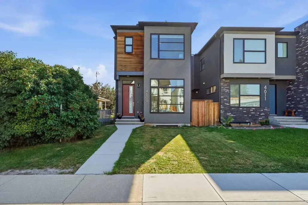 4609 72 Street NW Calgary AB T3B 2L3