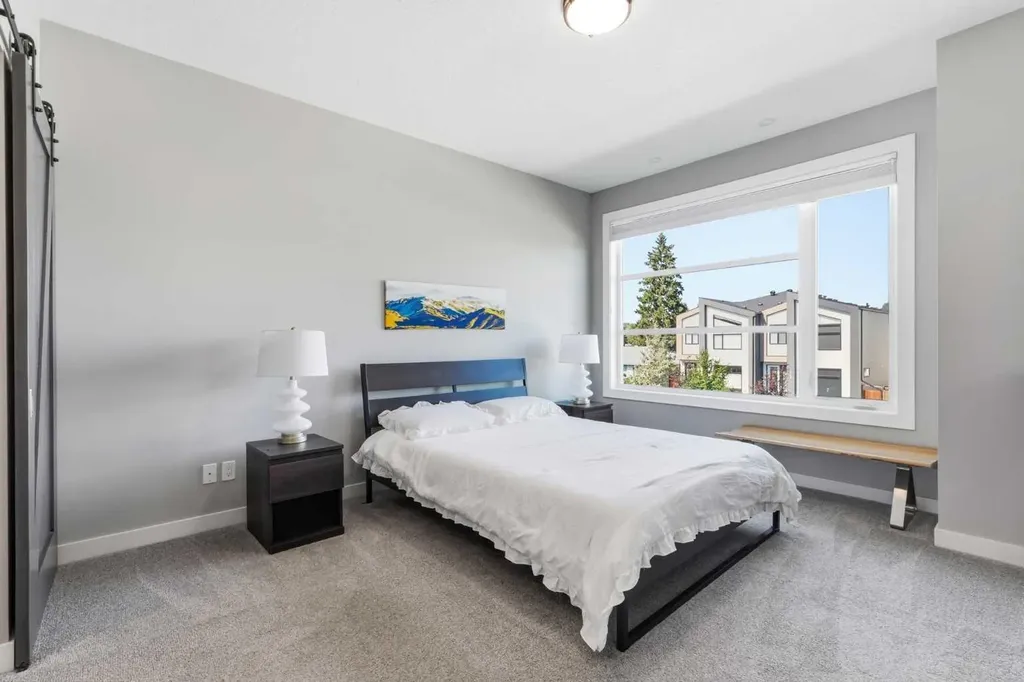 4609 72 Street NW Calgary AB T3B 2L3