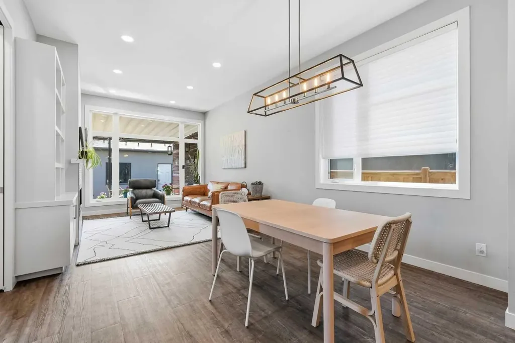 4609 72 Street NW Calgary AB T3B 2L3