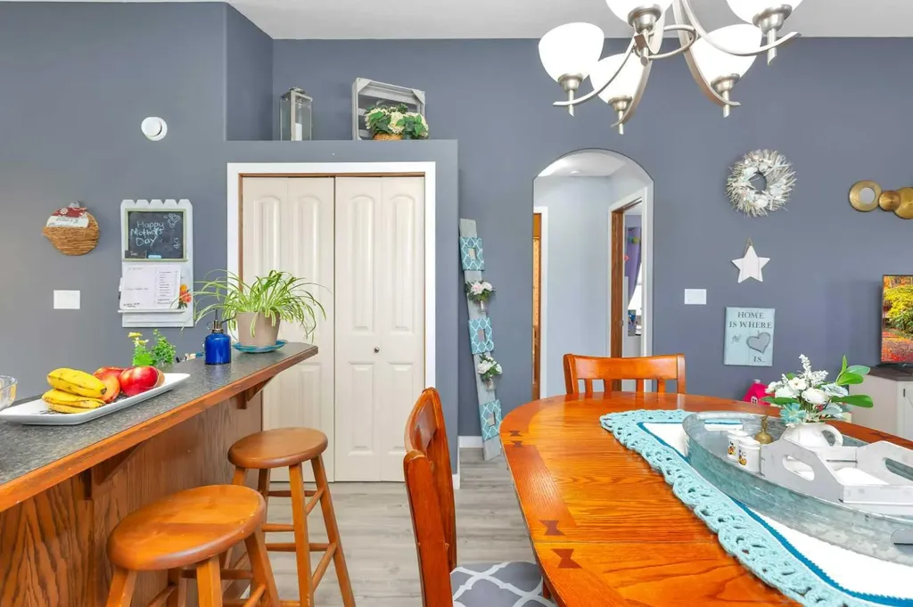 545 Lancaster Drive Red Deer AB T4R 0H1
