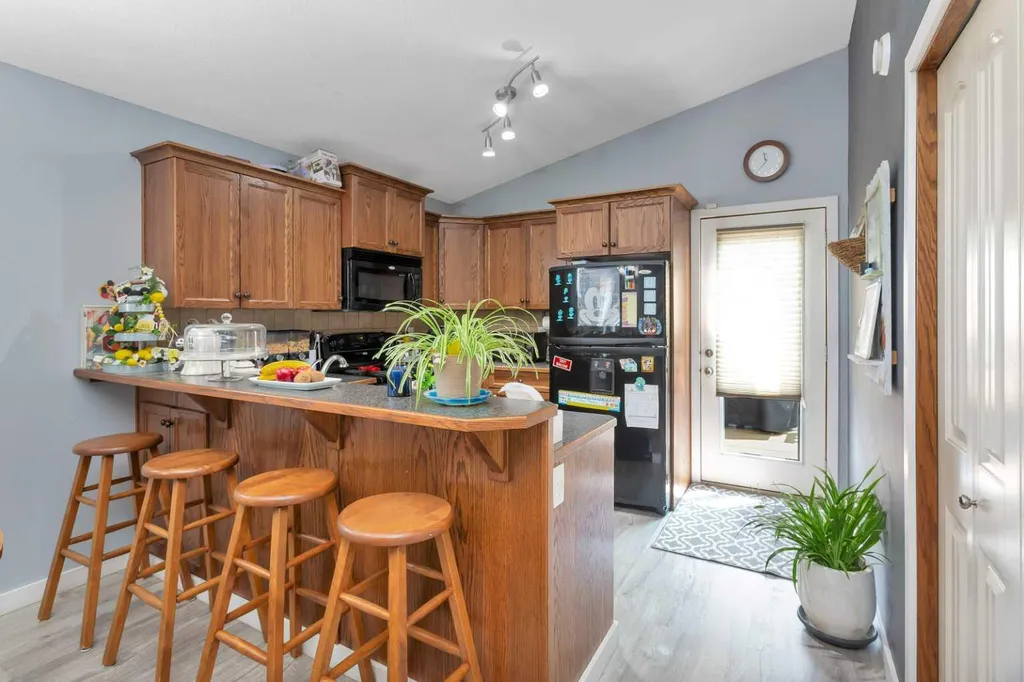 545 Lancaster Drive Red Deer AB T4R 0H1