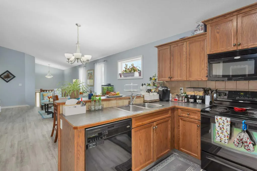 545 Lancaster Drive Red Deer AB T4R 0H1