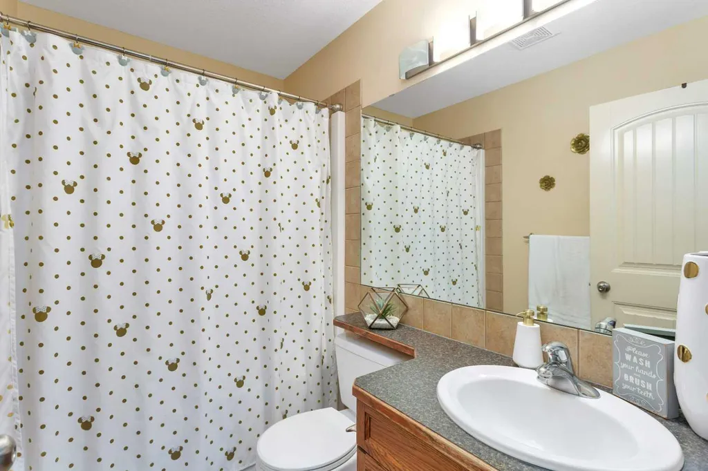 545 Lancaster Drive Red Deer AB T4R 0H1