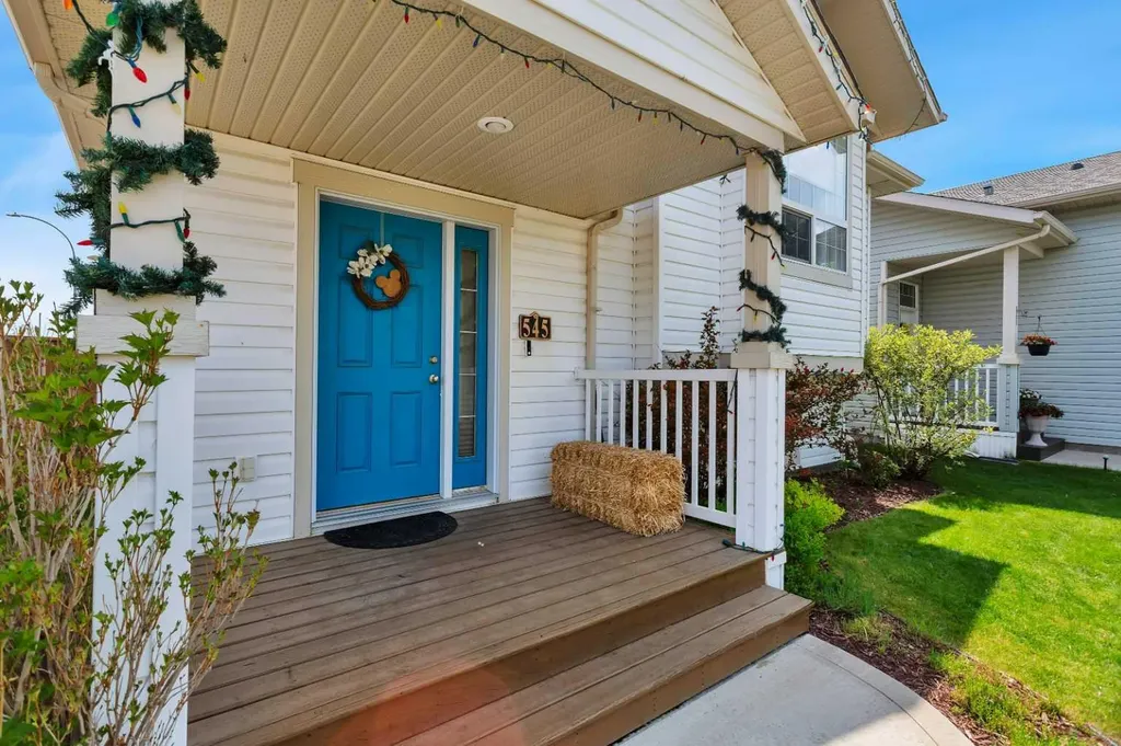 545 Lancaster Drive Red Deer AB T4R 0H1