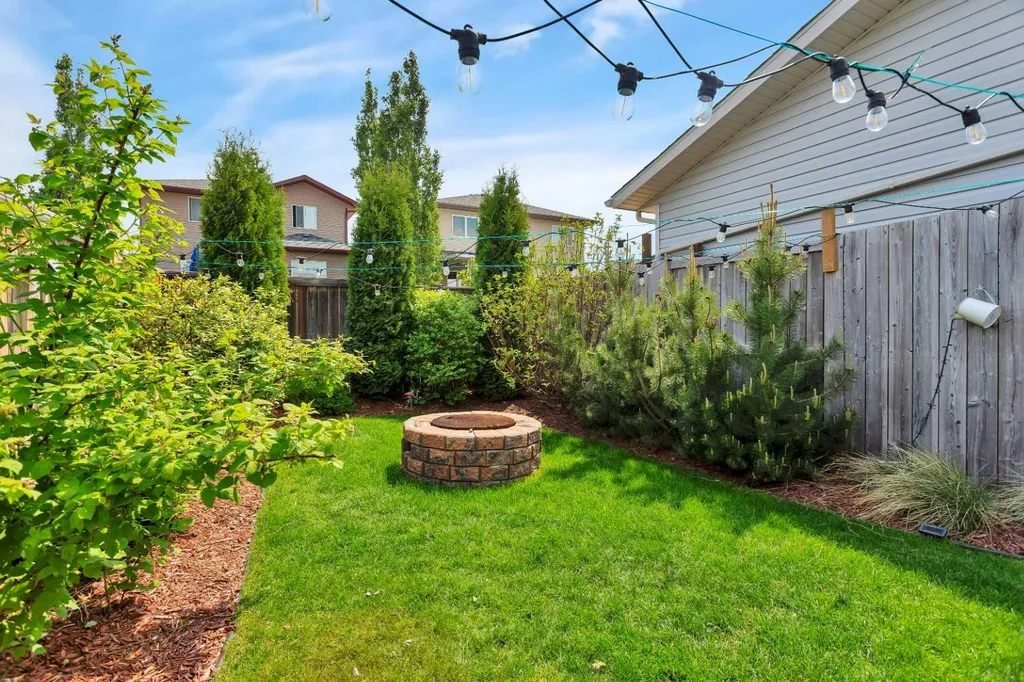 545 Lancaster Drive Red Deer AB T4R 0H1