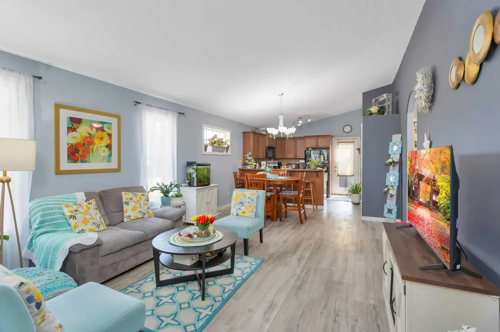 545 Lancaster Drive Red Deer AB T4R 0H1