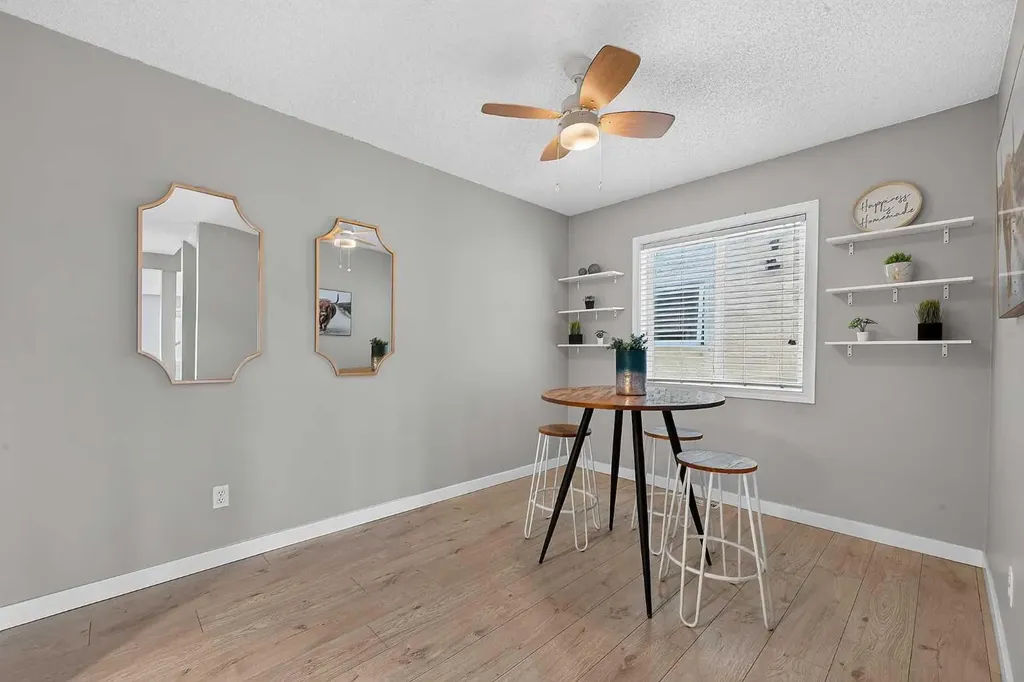 2220 29 Street SW Calgary AB T2E2K2