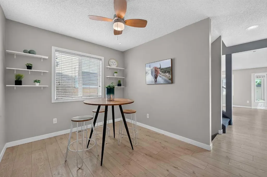 2220 29 Street SW Calgary AB T2E2K2