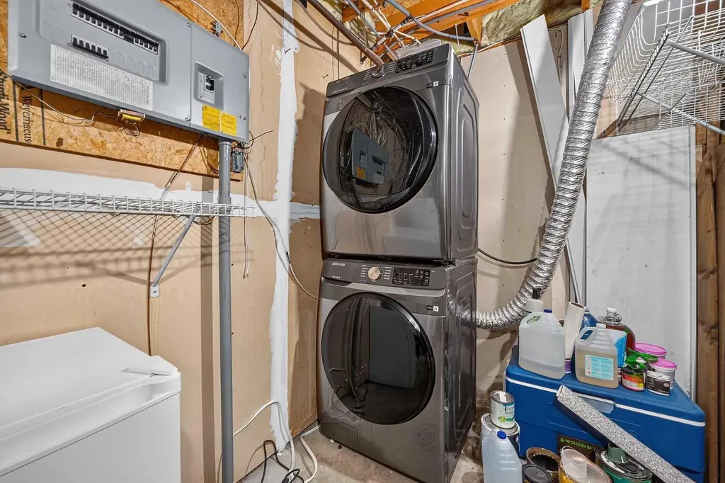 2220 29 Street SW Calgary AB T2E2K2