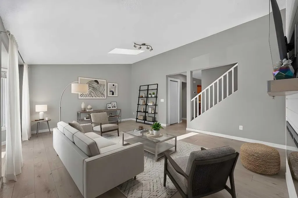 2220 29 Street SW Calgary AB T2E2K2
