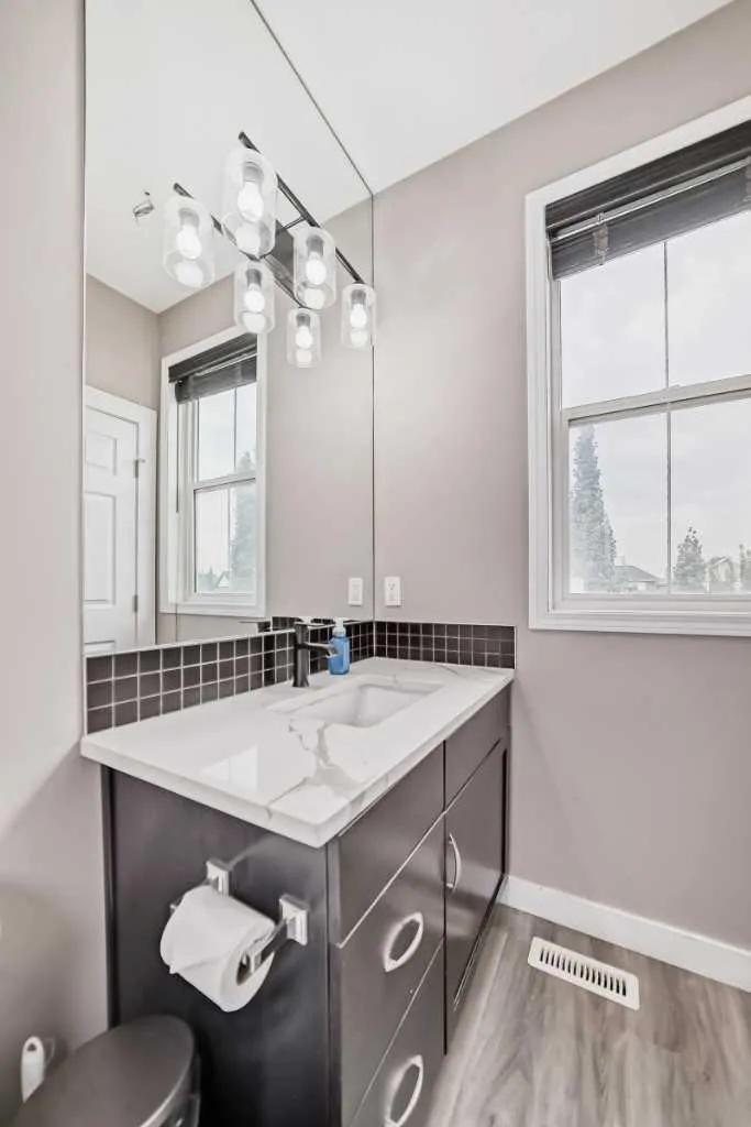 1068 Windhaven Close SW Airdrie AB t4b0t9