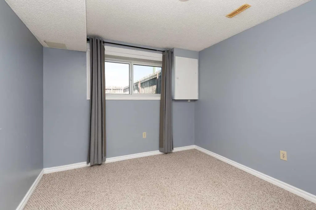 627 11 Street Fort Macleod AB T0L 0Z0