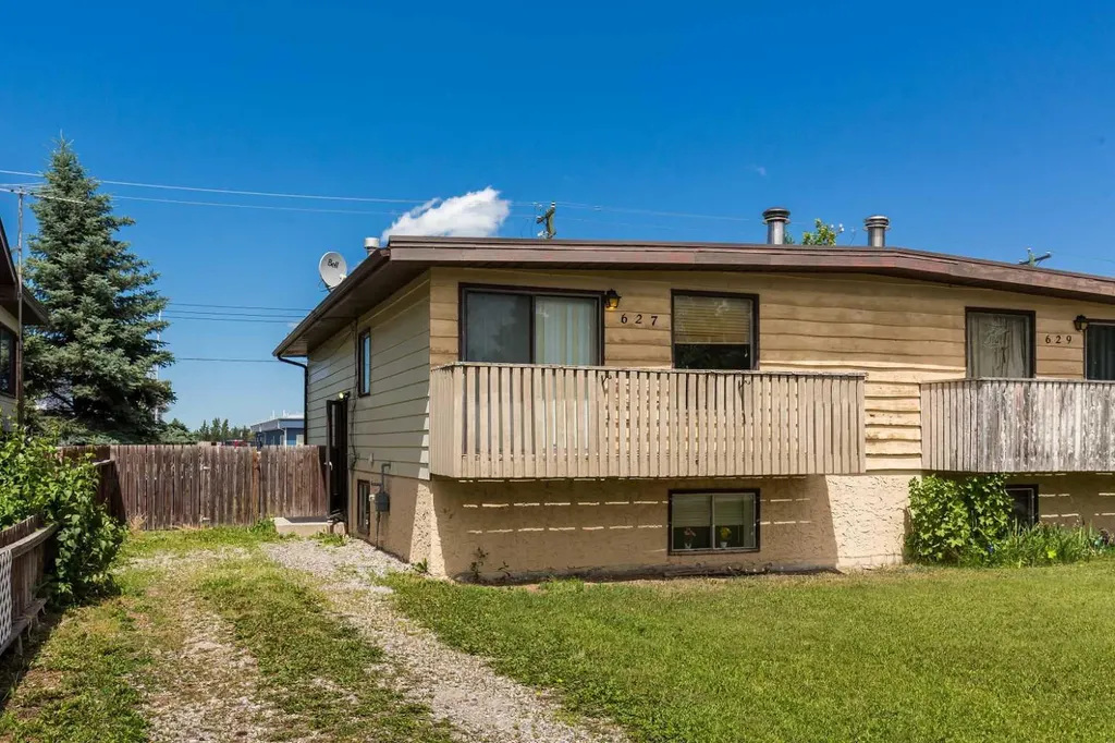 627 11 Street Fort Macleod AB T0L 0Z0