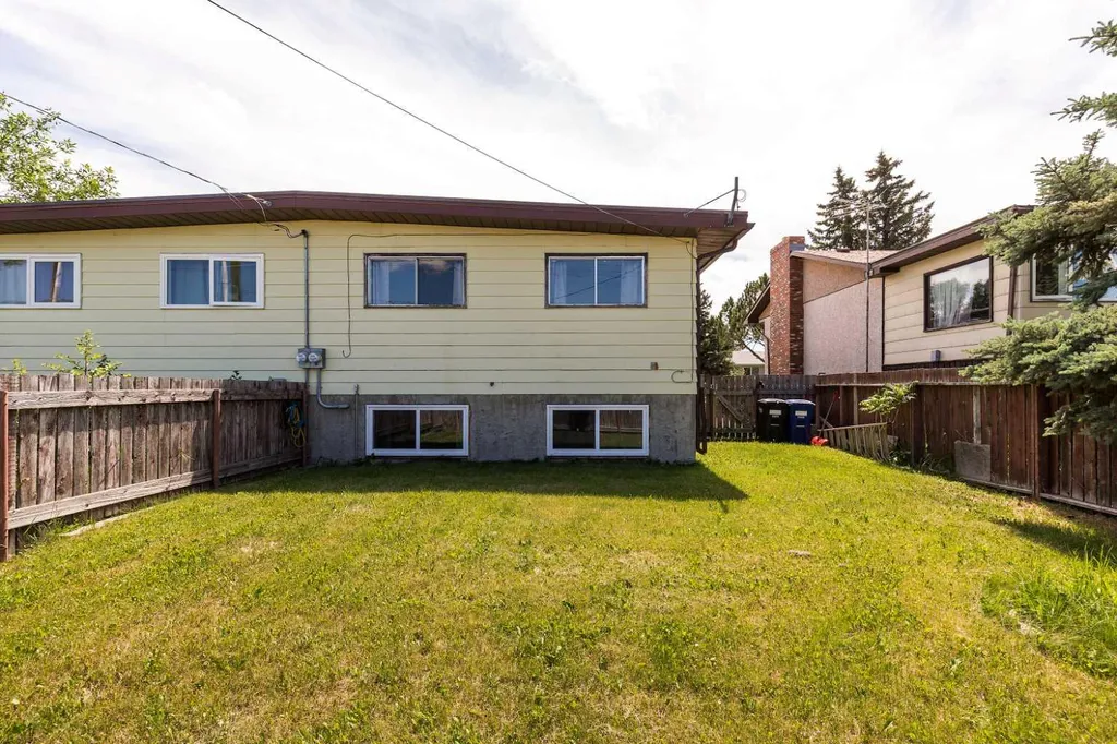 627 11 Street Fort Macleod AB T0L 0Z0