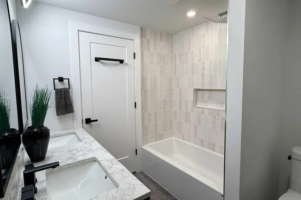36 Big Hill Way SE Airdrie AB T4A1M7