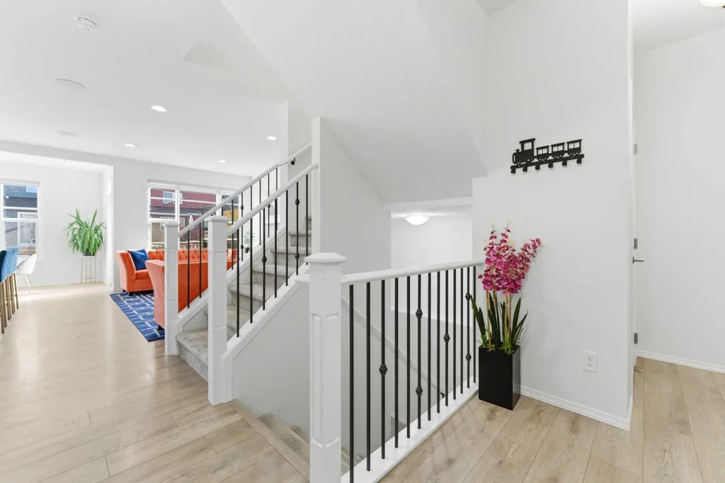 29 Belmont Terrace SW Calgary AB T2X 4H7