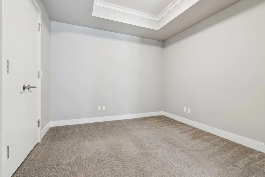 660 Eau Claire Avenue SW Calgary AB T2P 5K3