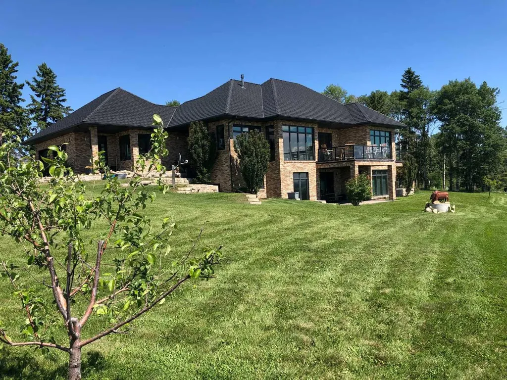 6029 Township Road 332 Rural Mountain View County AB T0M 1X0