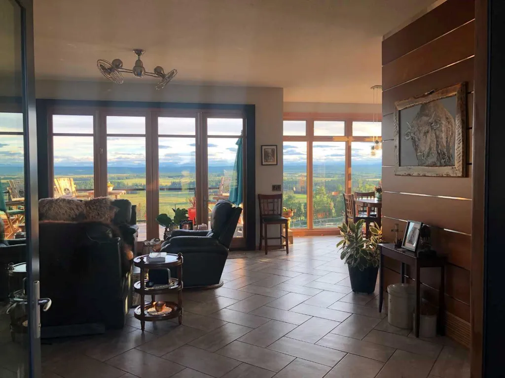 6029 Township Road 332 Rural Mountain View County AB T0M 1X0
