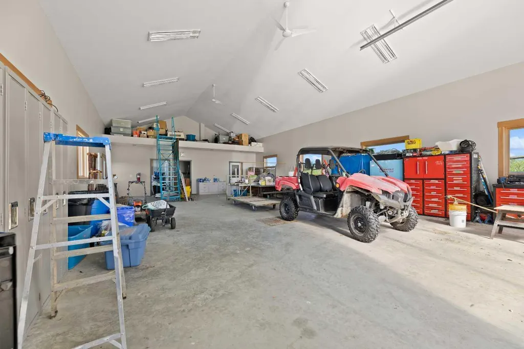 6029 Township Road 332 Rural Mountain View County AB T0M 1X0