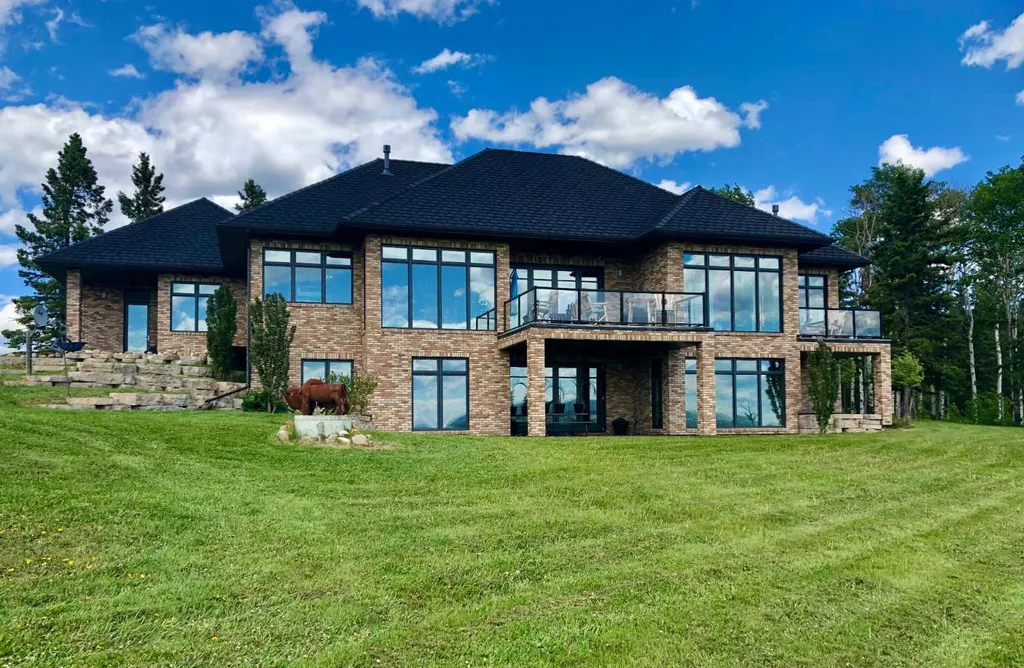 6029 Township Road 332 Rural Mountain View County AB T0M 1X0