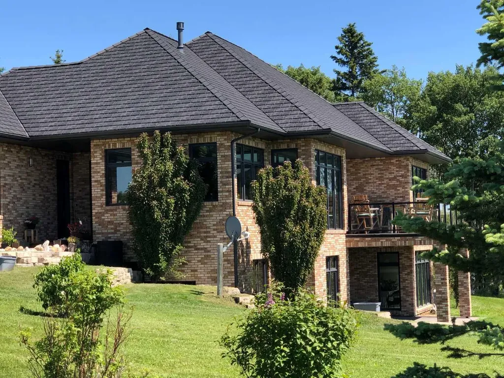 6029 Township Road 332 Rural Mountain View County AB T0M 1X0