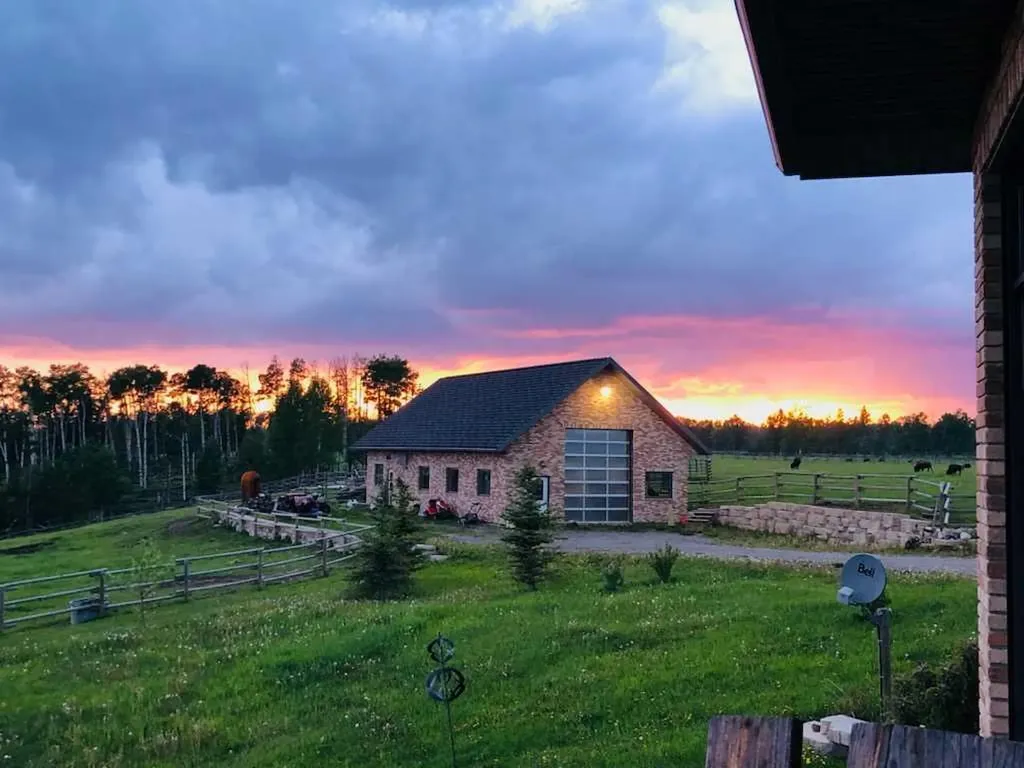 6029 Township Road 332 Rural Mountain View County AB T0M 1X0