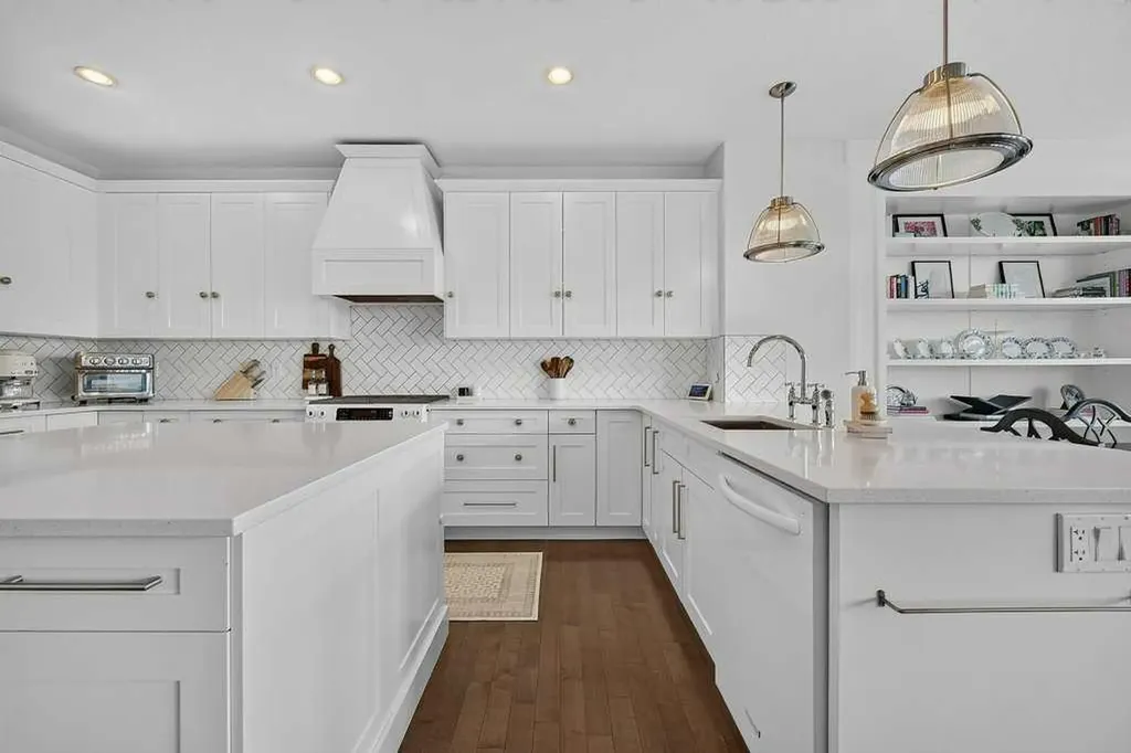 232 Copperpond Circle SE Calgary AB T2Z 0R3