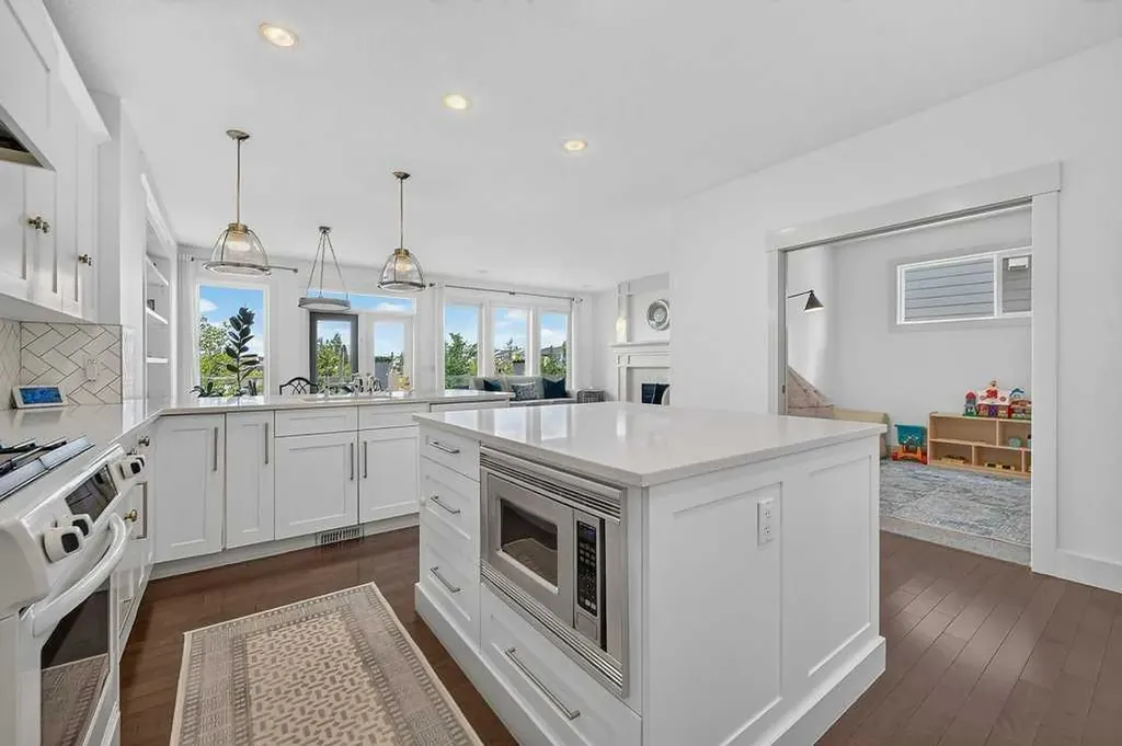 232 Copperpond Circle SE Calgary AB T2Z 0R3