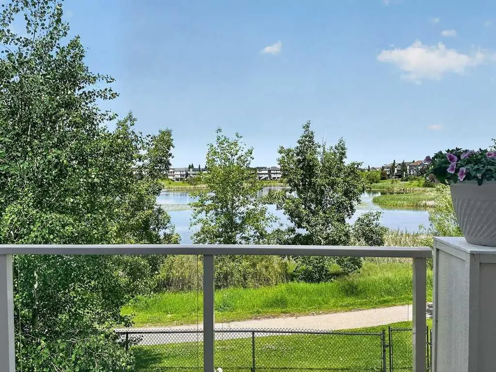 232 Copperpond Circle SE Calgary AB T2Z 0R3