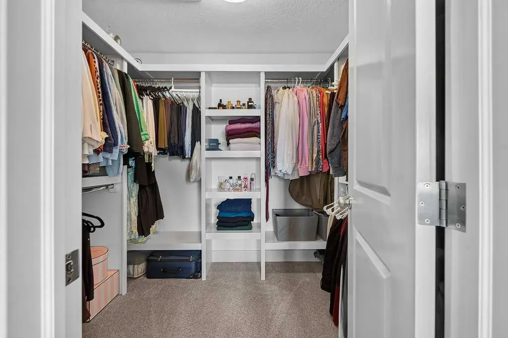 232 Copperpond Circle SE Calgary AB T2Z 0R3