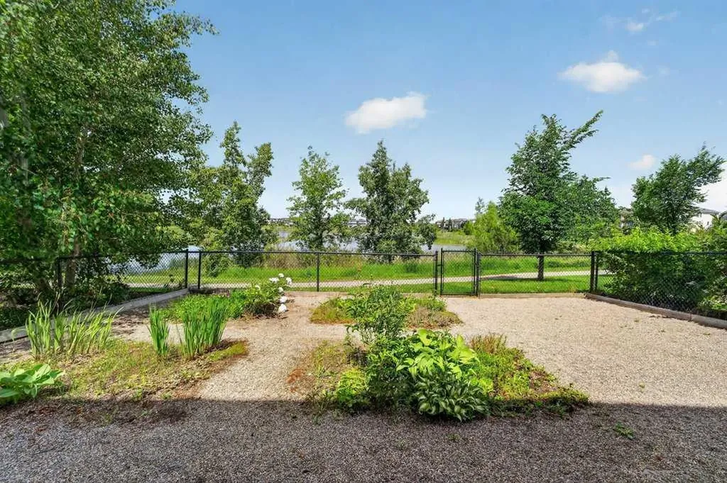 232 Copperpond Circle SE Calgary AB T2Z 0R3