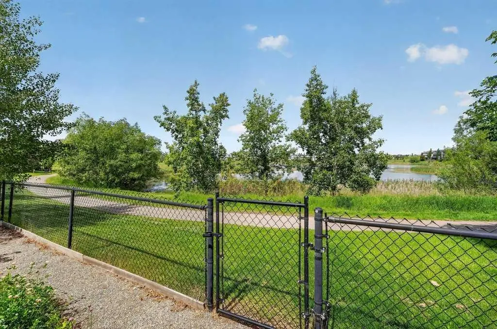 232 Copperpond Circle SE Calgary AB T2Z 0R3
