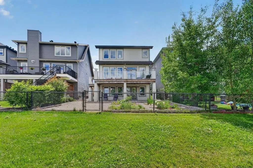 232 Copperpond Circle SE Calgary AB T2Z 0R3