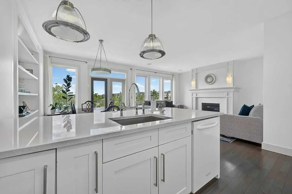 232 Copperpond Circle SE Calgary AB T2Z 0R3