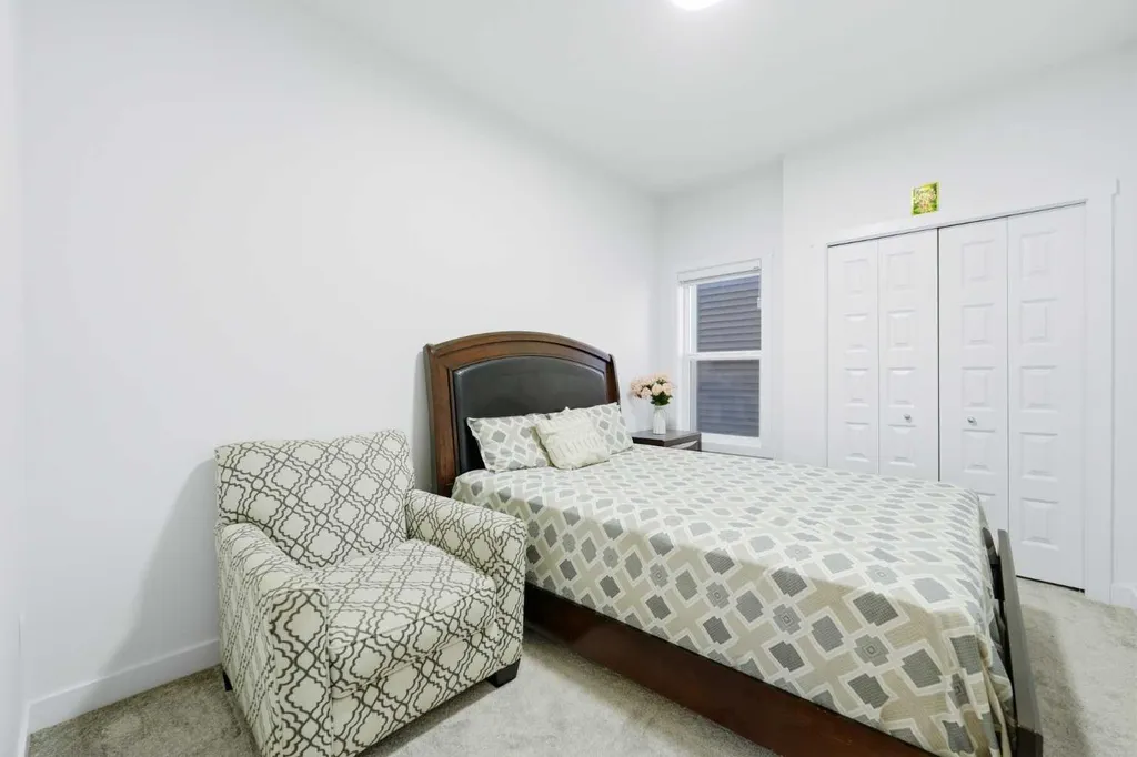 109 Homestead Crescent NE Calgary AB T3J 2K8
