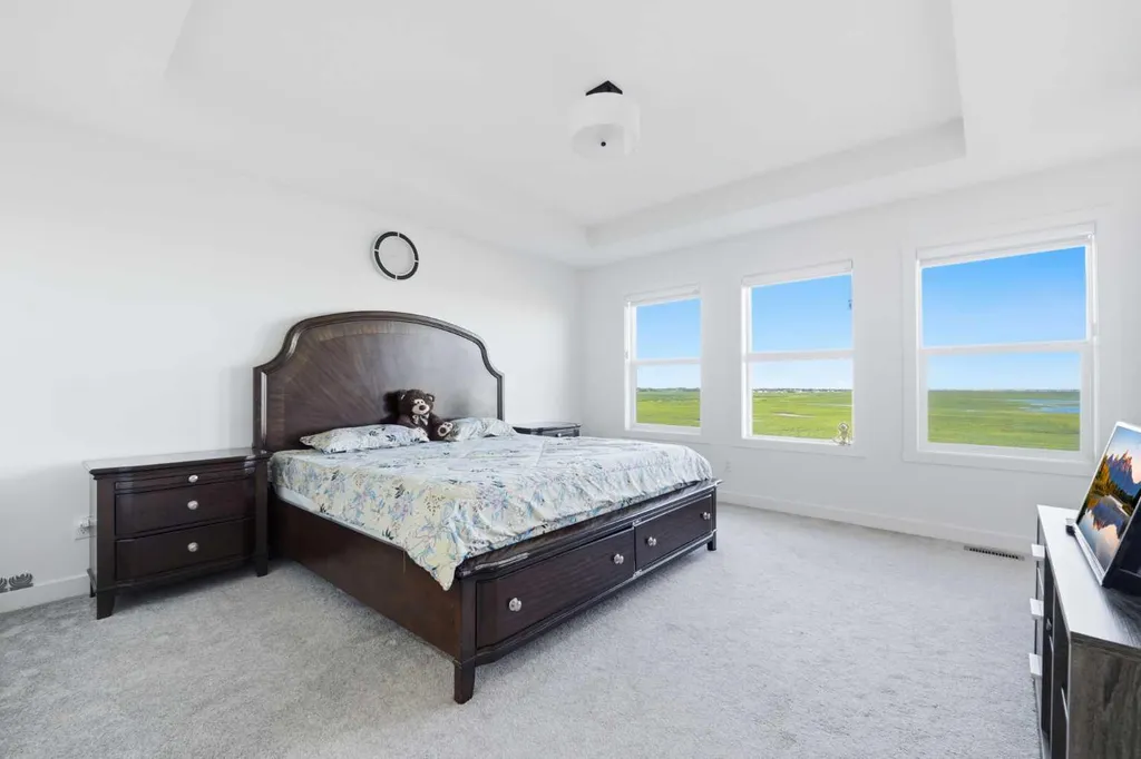 109 Homestead Crescent NE Calgary AB T3J 2K8