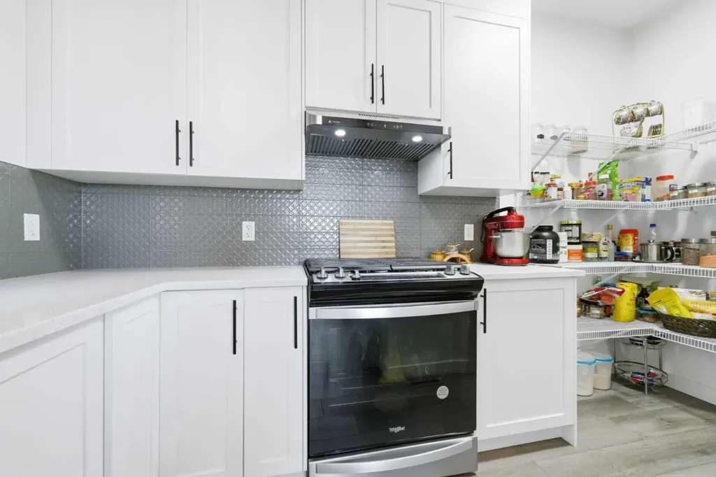 109 Homestead Crescent NE Calgary AB T3J 2K8