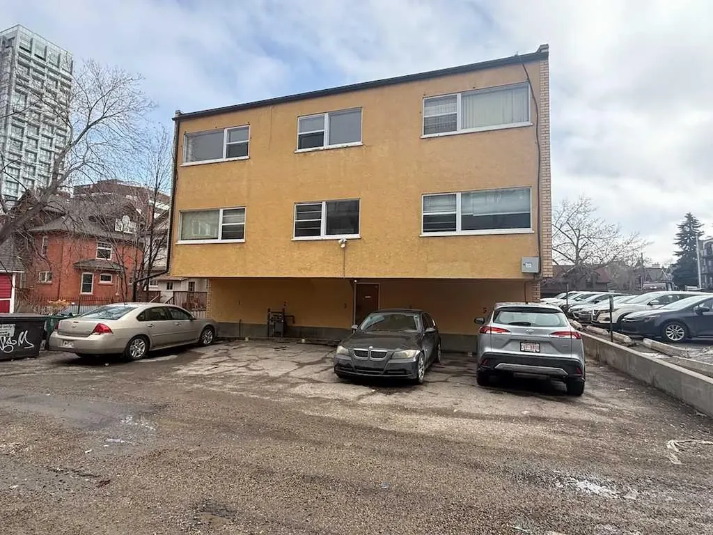 1803 9 Street SW Calgary AB T2T 3C1