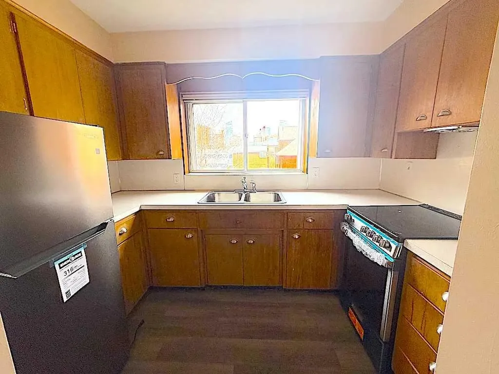 1803 9 Street SW Calgary AB T2T 3C1