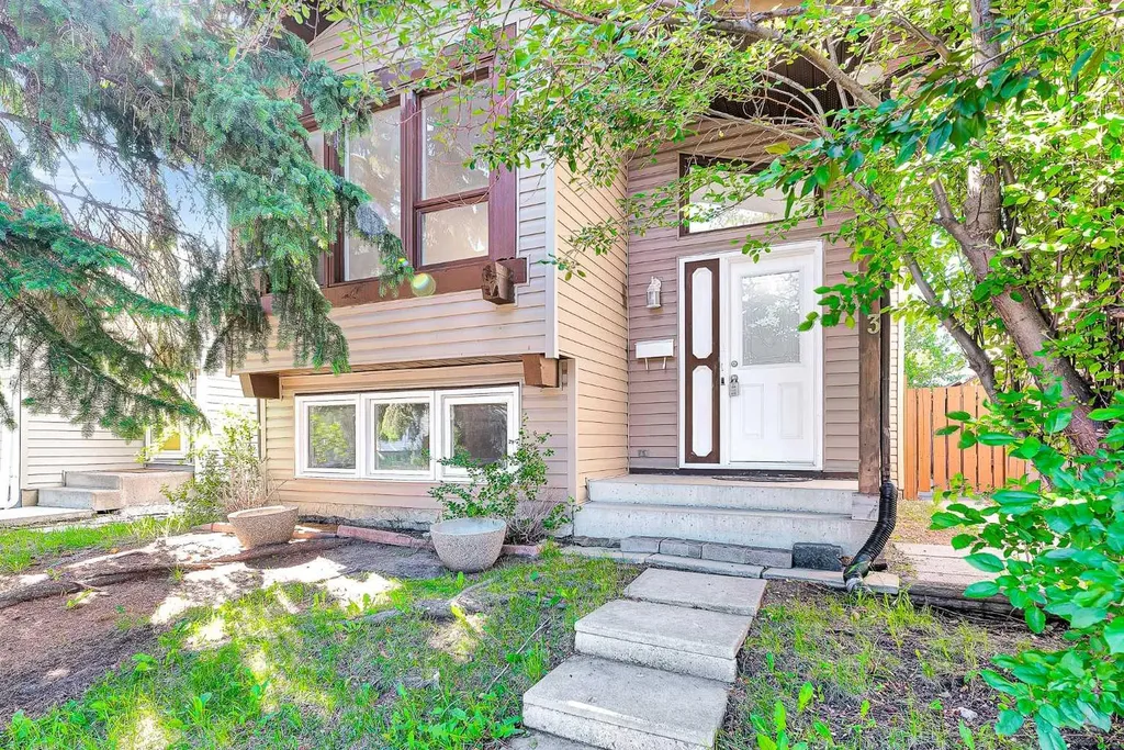 43 Taraglen Road NE Calgary AB T3J 2N8